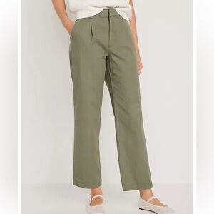 NWT Old Navy High-Rise Boyfriend Chinos